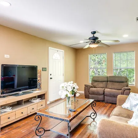 Pet-Friendly Victoria Home - Kayak, Fish And Golf!
